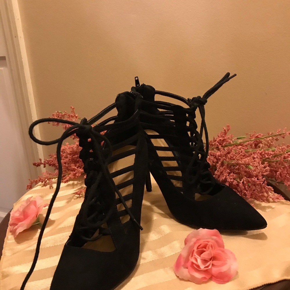 Sexy lace up pumps